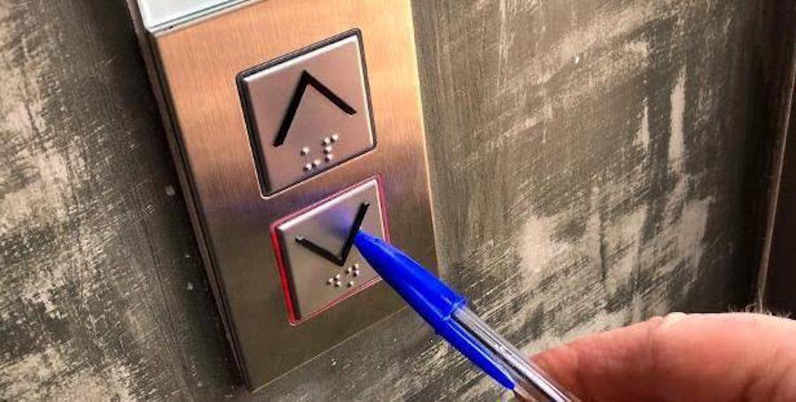 Posso restringir o uso do elevador social para condôminos acometidos ou com suspeita do COVID-19?
